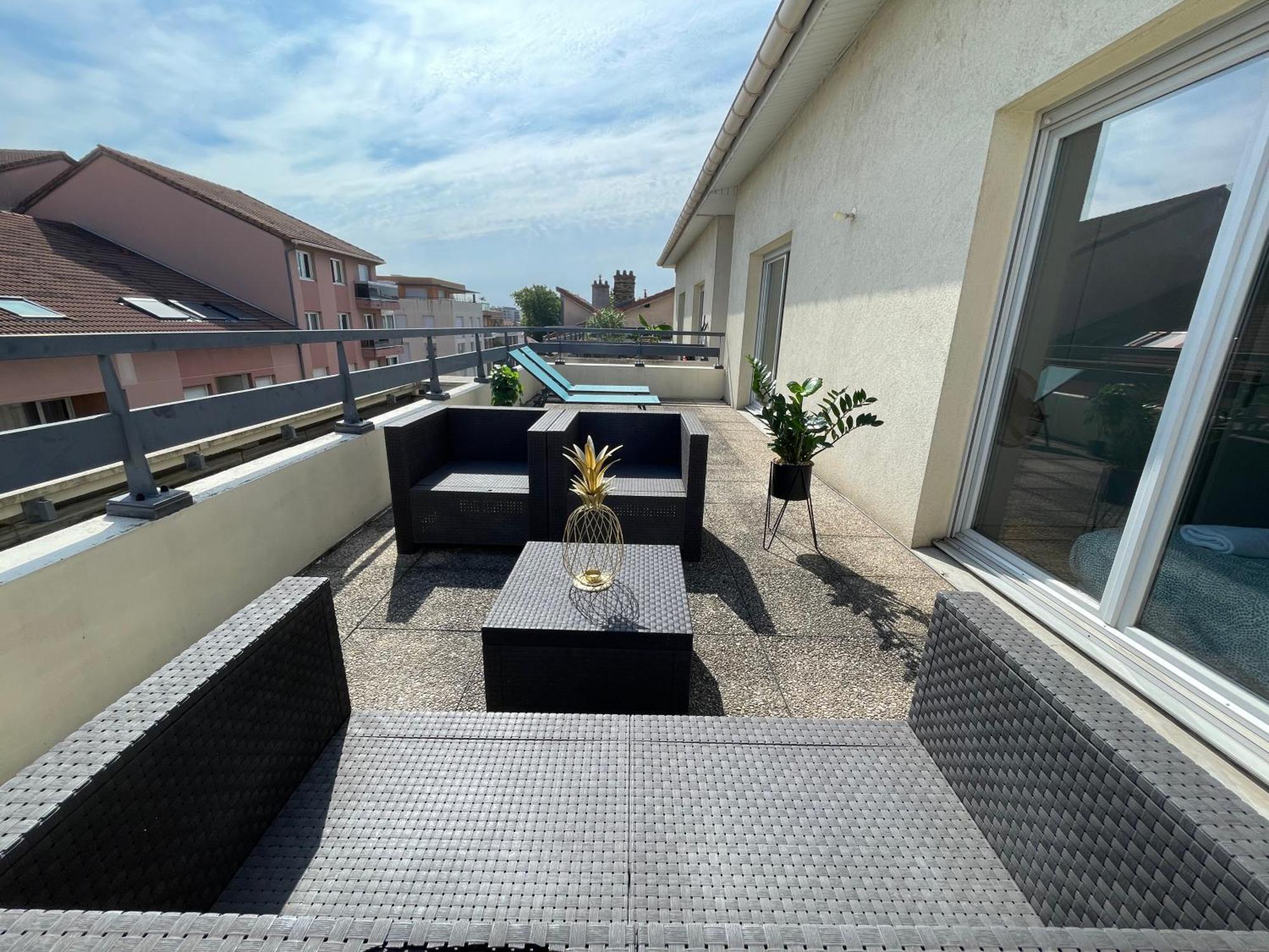 Bngo I Immense Rooftop Lyon I 2 Chambres, 4 Places Parkings, 2 Immenses Terrasses, 8 Personnes Buitenkant foto