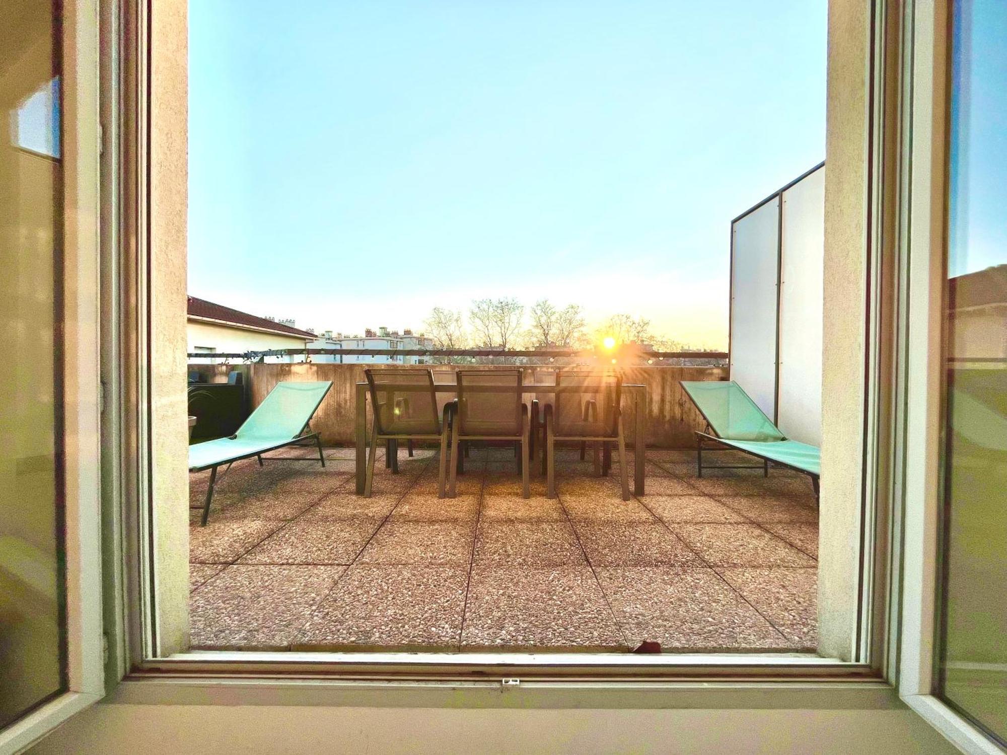 Bngo I Immense Rooftop Lyon I 2 Chambres, 4 Places Parkings, 2 Immenses Terrasses, 8 Personnes Buitenkant foto