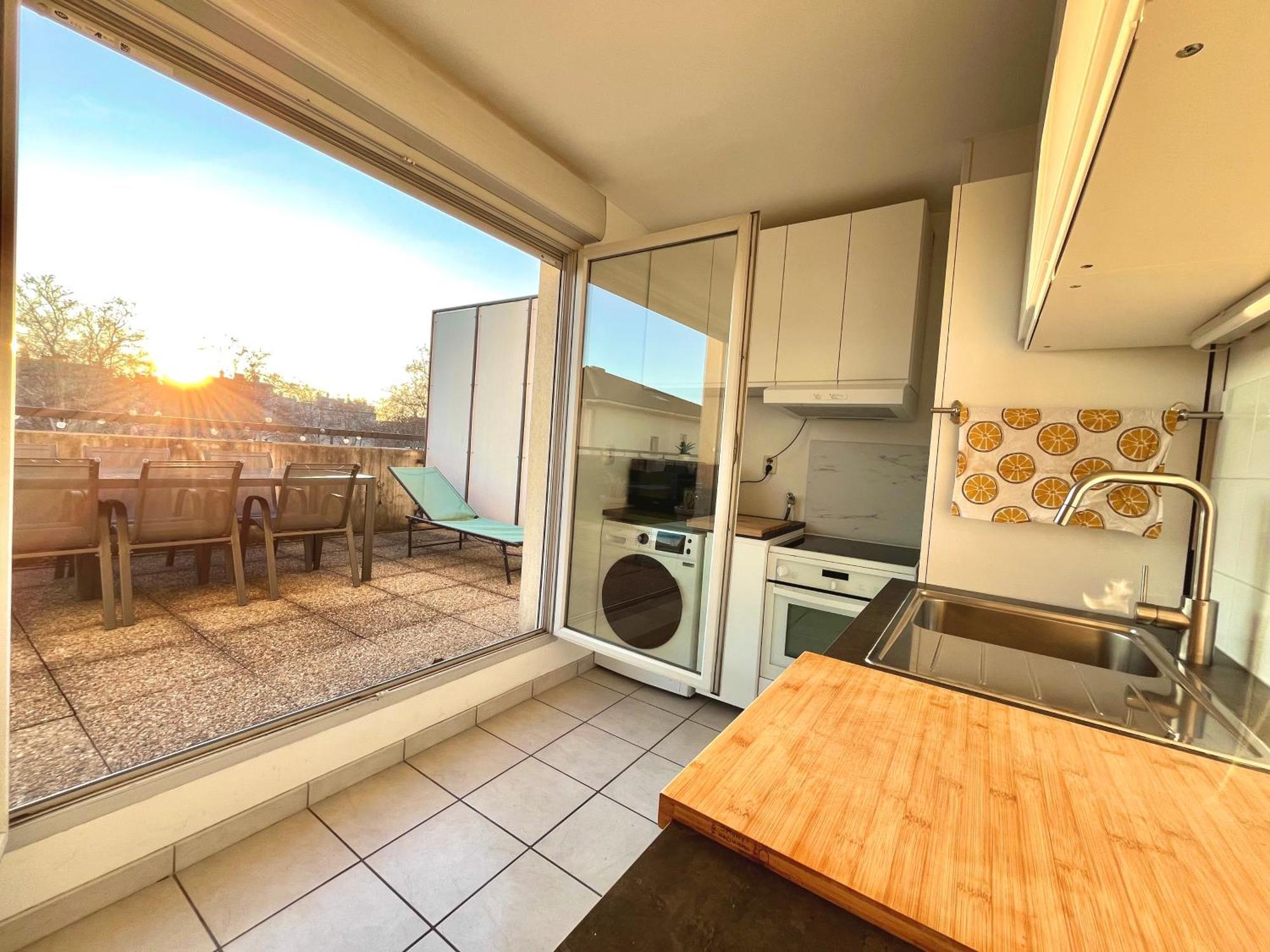 Bngo I Immense Rooftop Lyon I 2 Chambres, 4 Places Parkings, 2 Immenses Terrasses, 8 Personnes Buitenkant foto