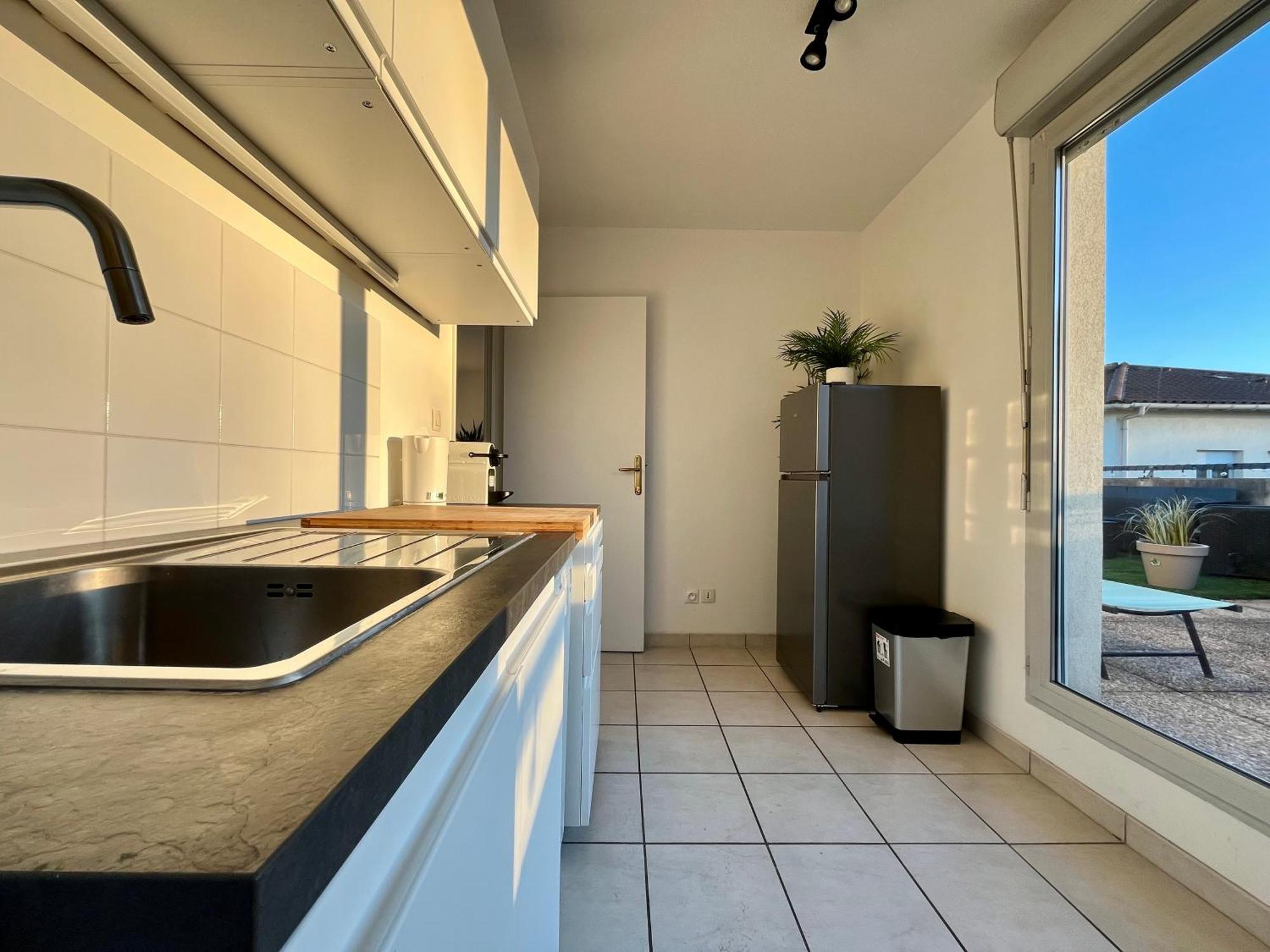 Bngo I Immense Rooftop Lyon I 2 Chambres, 4 Places Parkings, 2 Immenses Terrasses, 8 Personnes Buitenkant foto